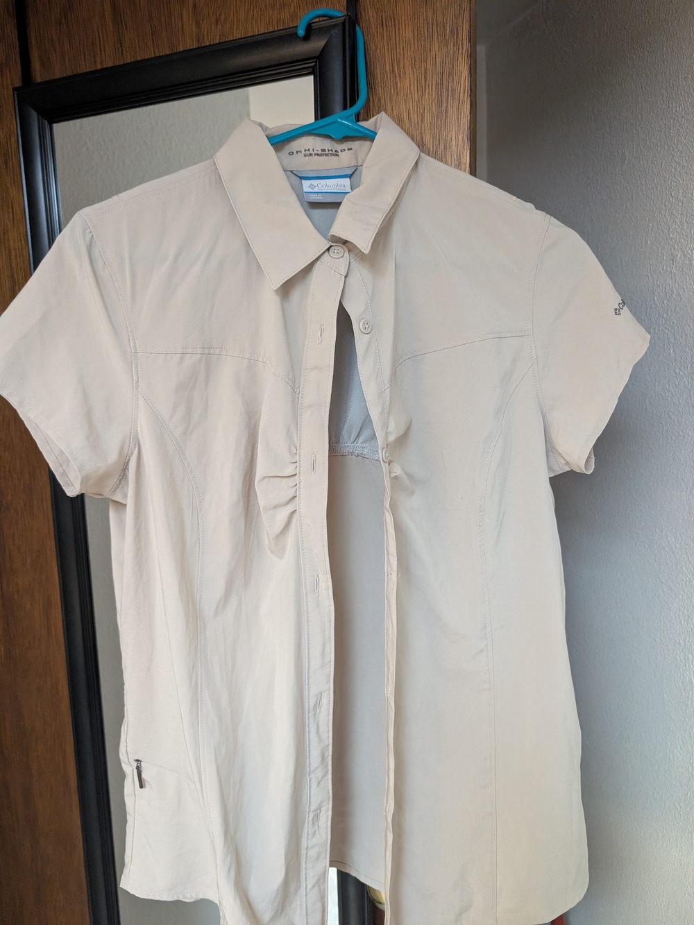 Columbia Women's Short-Sleeve Button-Down Shirt in Light Beige